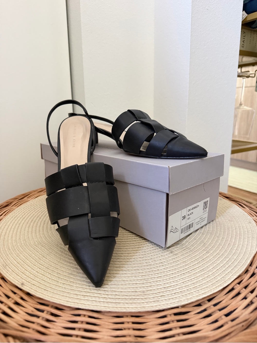 Charles & Keith Black Woven Pointed Slingback Flats Size 39 - Picture 1 of 6
